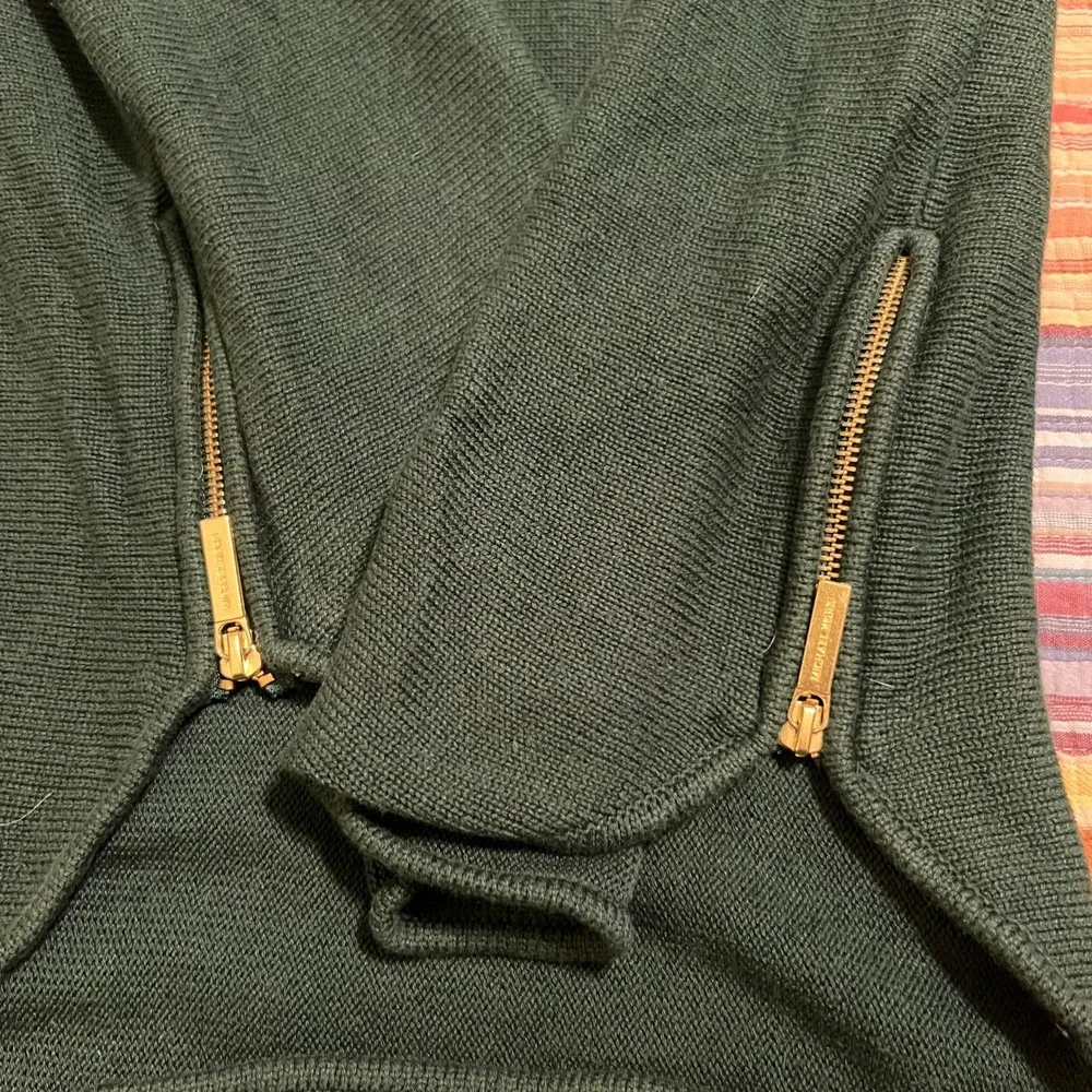 MICHAEL KORS Women's Green Ribbed Knit Gold Zipper Detail Sweater‎ Top Size L